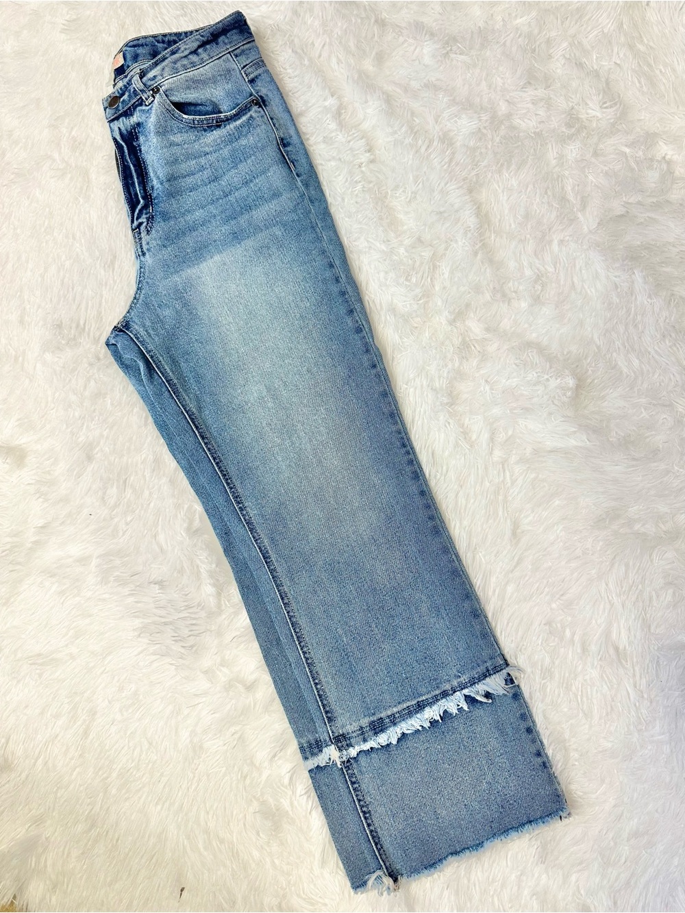 GIANNI BINI Cropped High-Rise Straight Jeans with Frayed Hem